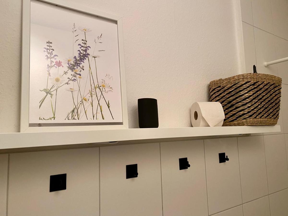 Zentrumsnahe Schoene Altbauwohnung Bis 4 Personen Фленсбург Екстериор снимка
